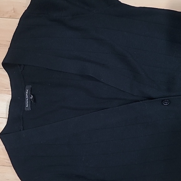 Banana Republic women's small black sweater - Picture 2 of 8